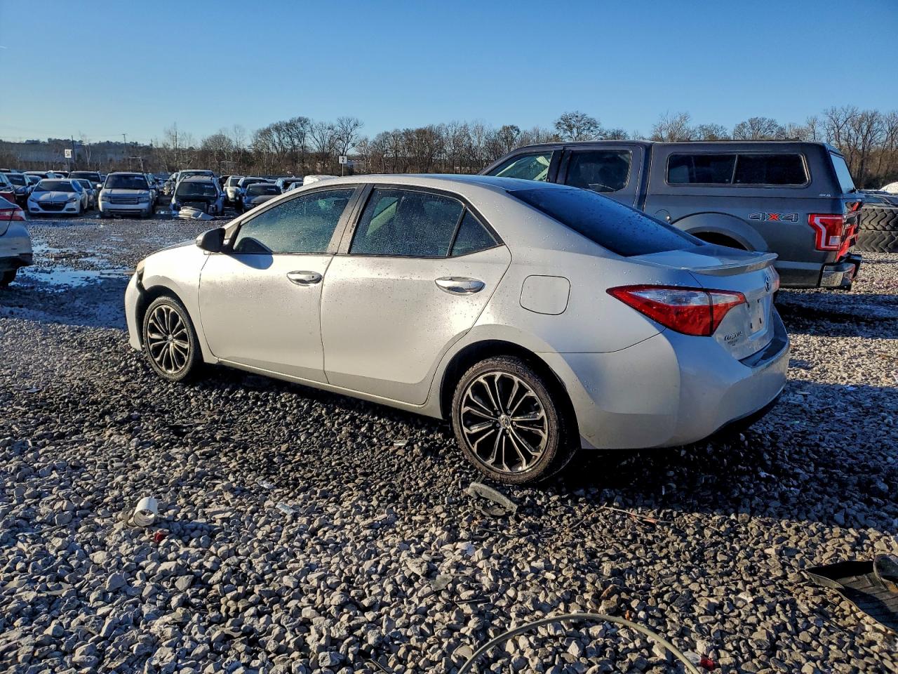 Toyota Corolla L Image 7