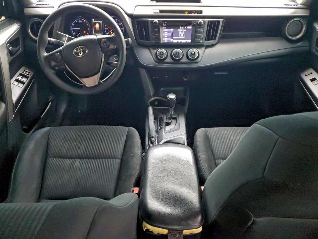 Toyota RAV4 Le Image 4