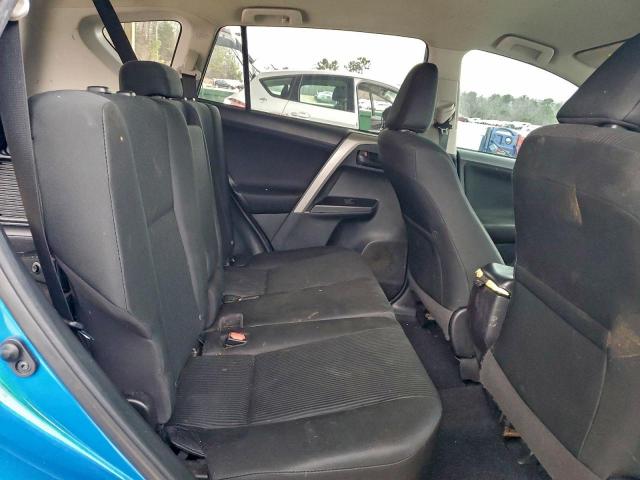 Toyota RAV4 Le Image 11