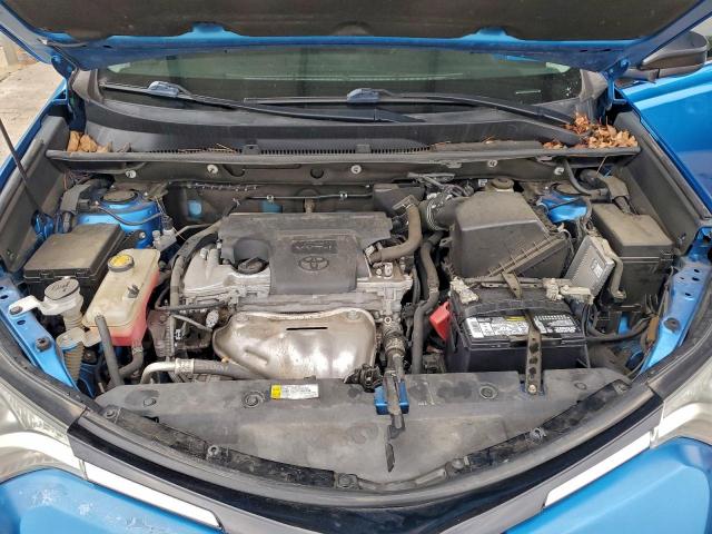 Toyota RAV4 Le Image 9