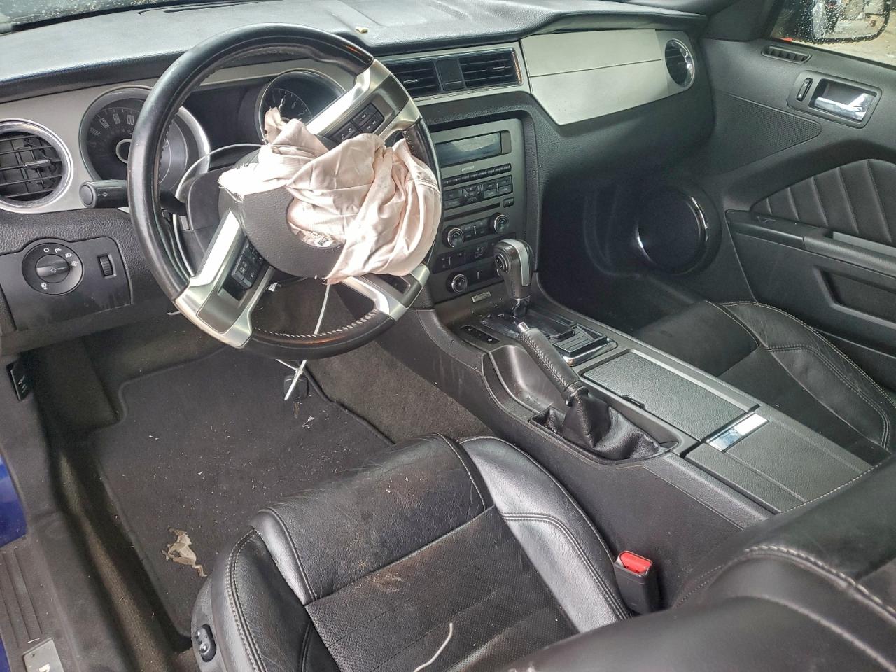 Ford Mustang Image 11