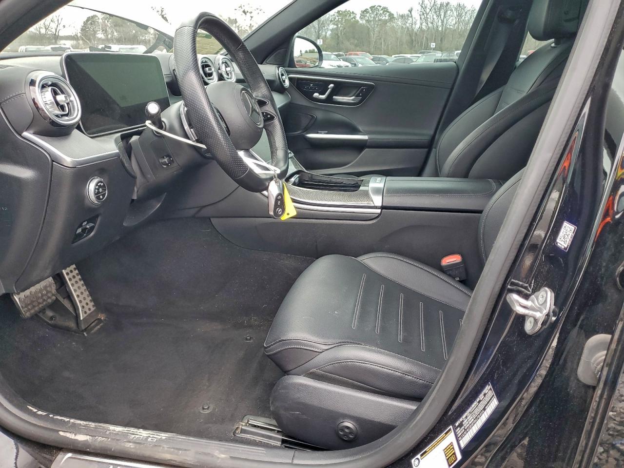 Mercedes-Benz C-Class 300 Image 2