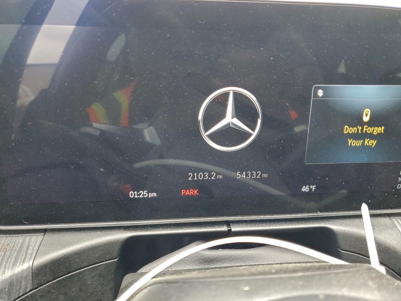 Mercedes-Benz C-Class 300 Image 4