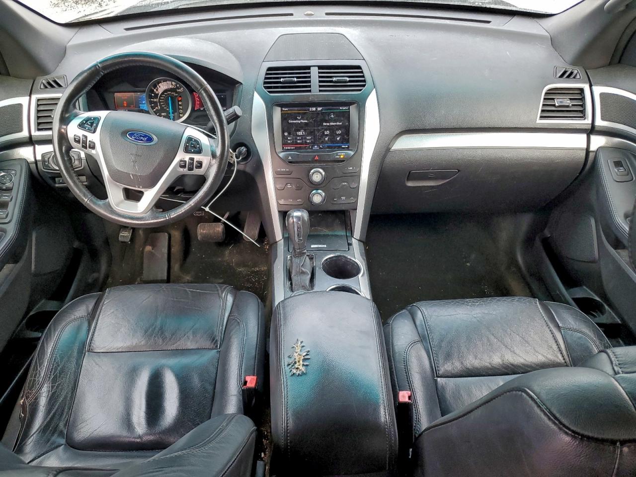 Ford Explorer Xlt Image 9