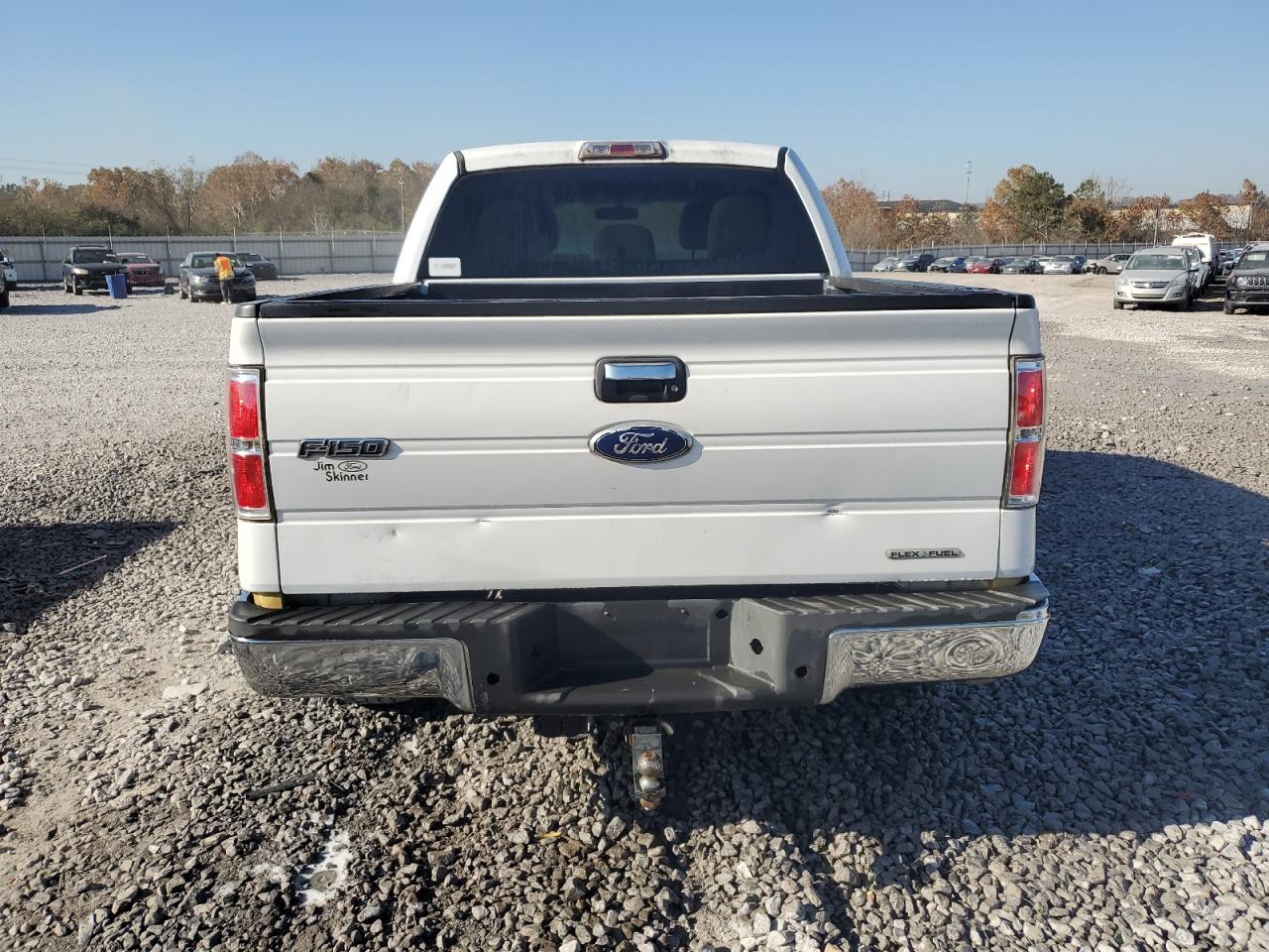 Ford F-150 Supercrew Image 8
