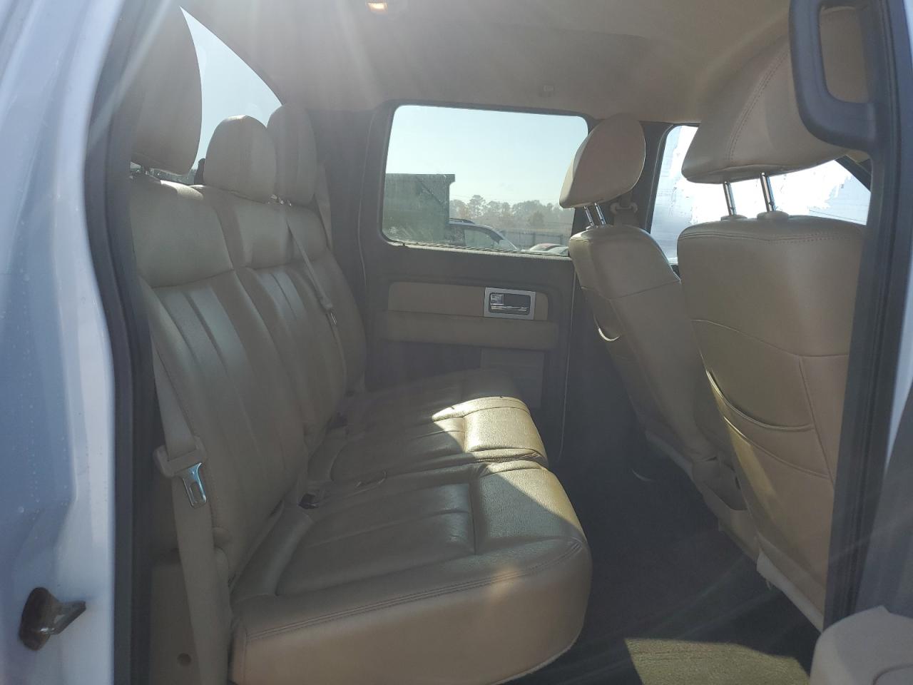 Ford F-150 Supercrew Image 9