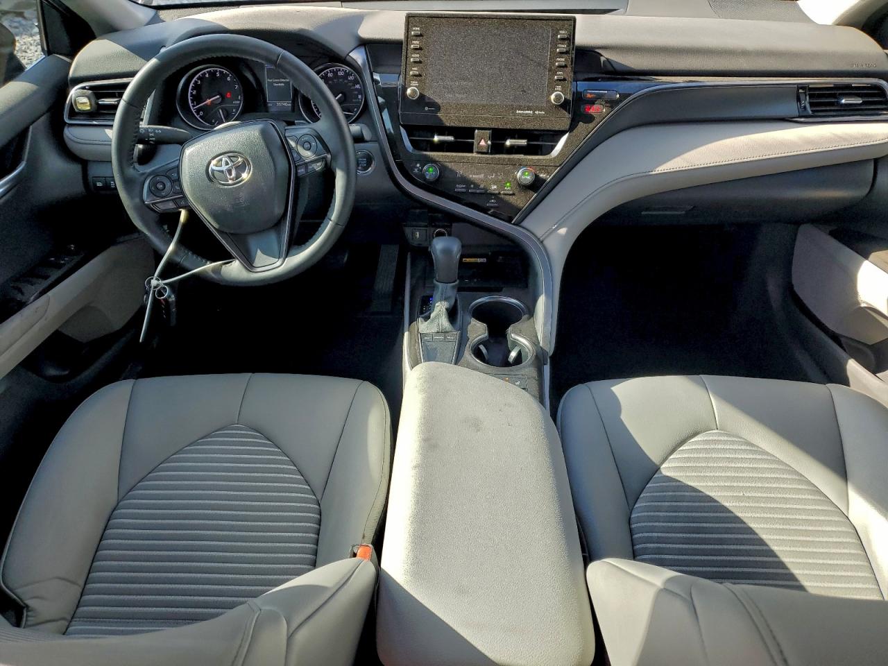 Toyota Camry Se Night Shade Image 8