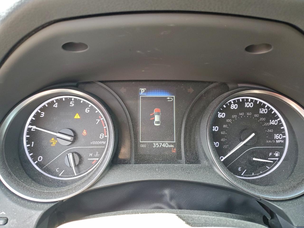 Toyota Camry Se Night Shade Image 11