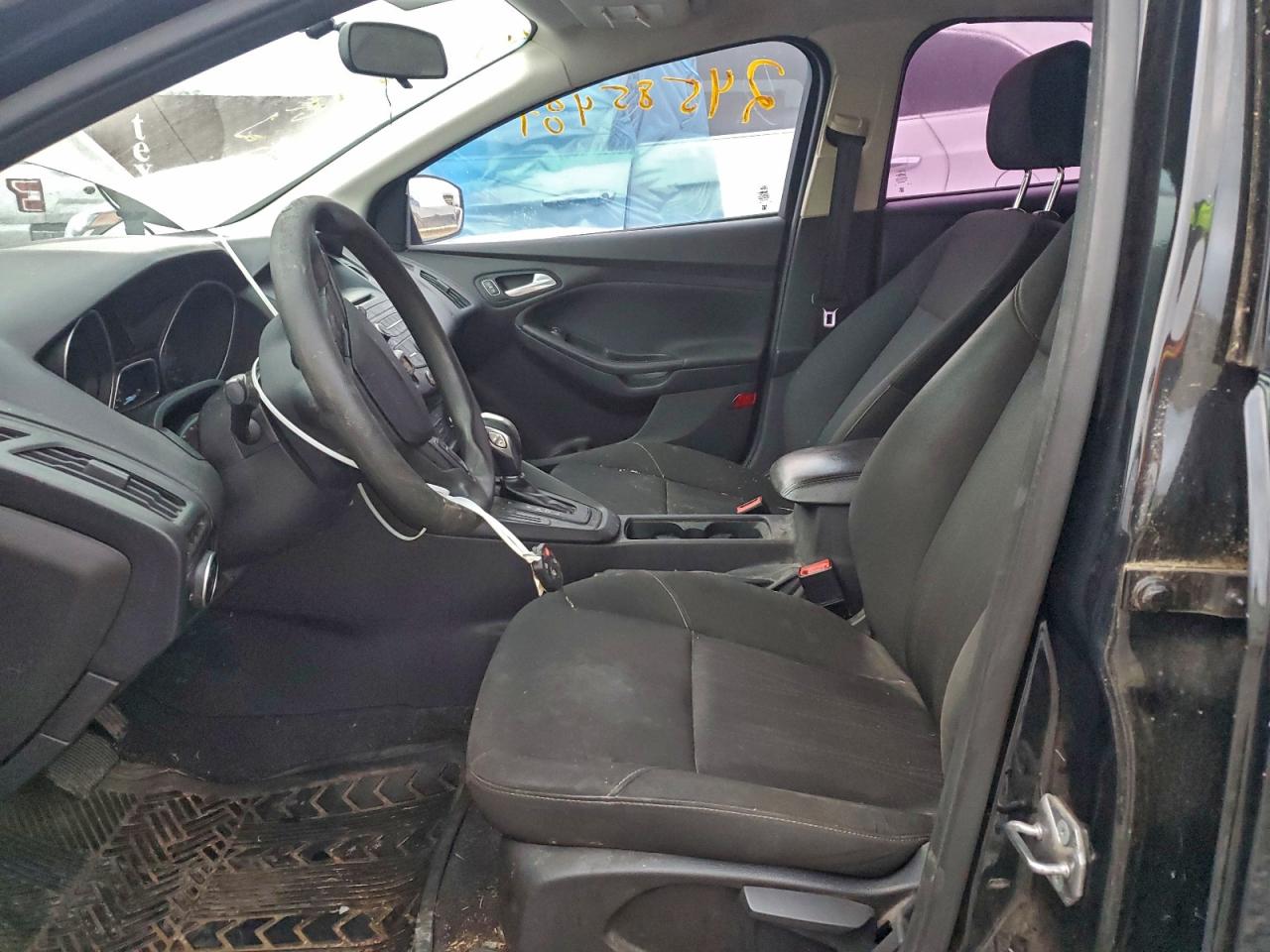 Ford Focus Se Image 7