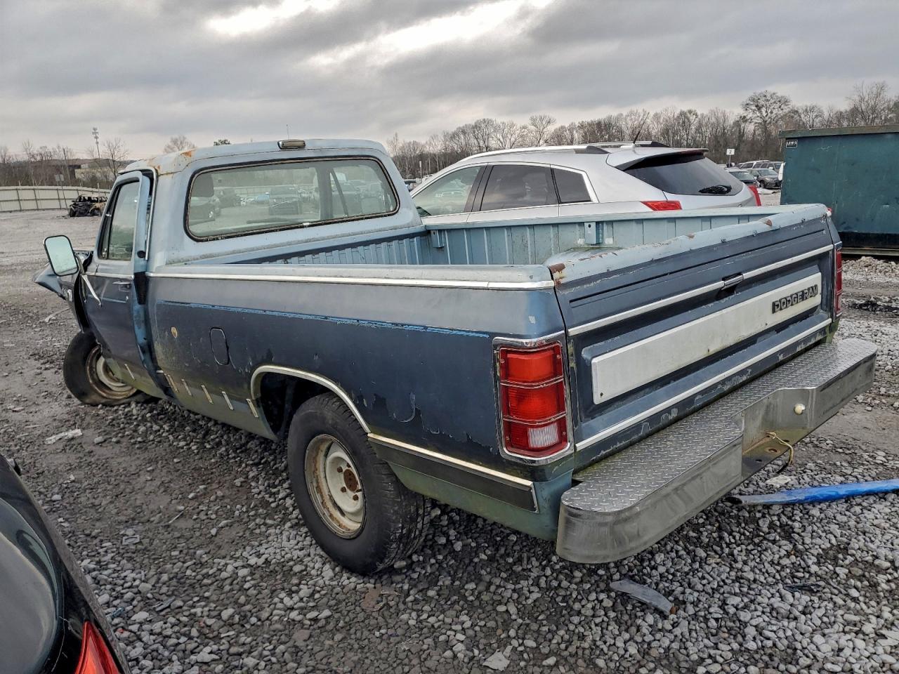 Dodge D Series D150 Image 3