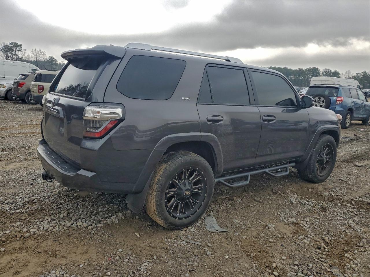 Toyota 4Runner Sr5 Image 4