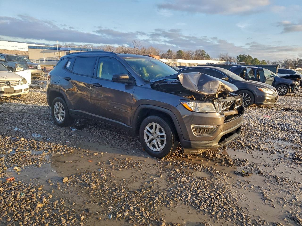 Jeep Compass Sport Image 2