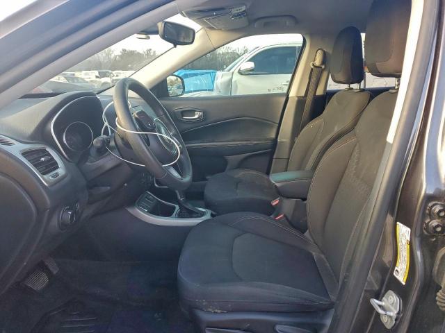 Jeep Compass Sport Image 13