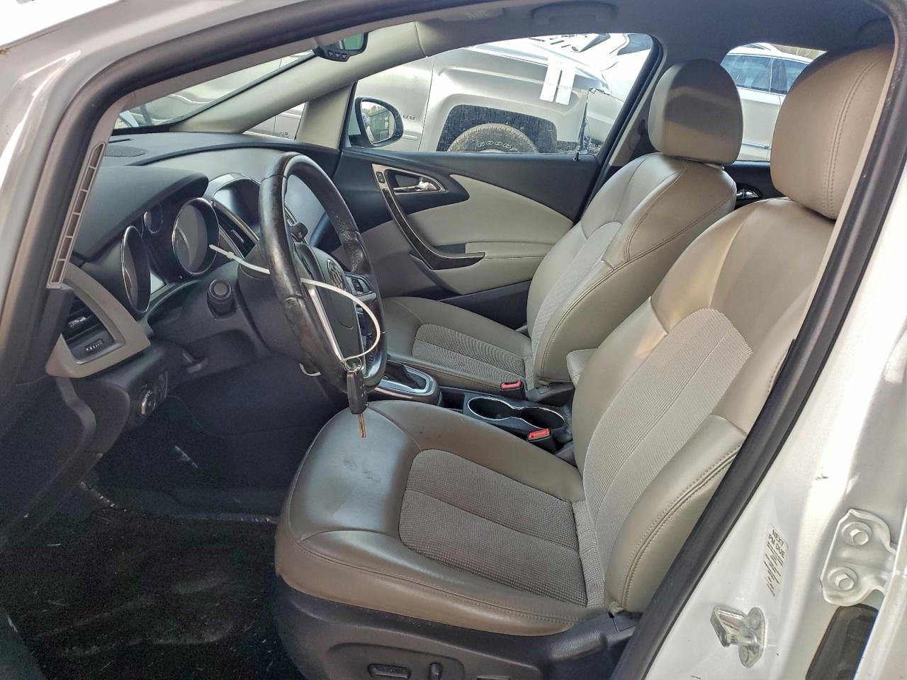 Buick Verano Sport Touring Image 12