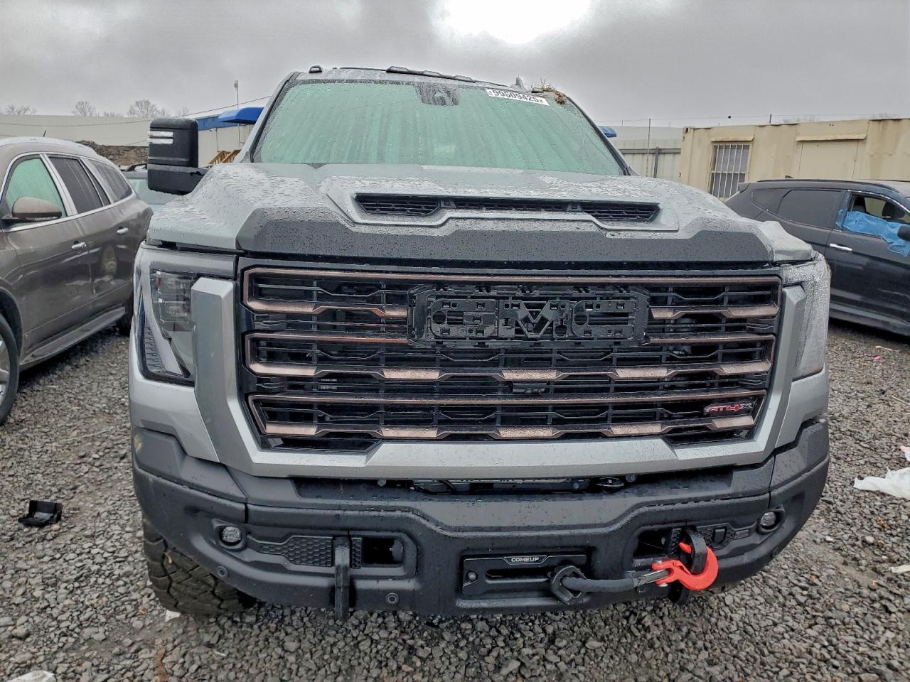GMC Sierra K2500 At4x Image 3