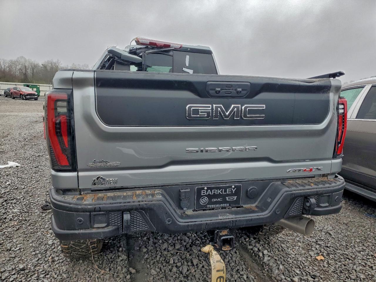 GMC Sierra K2500 At4x Image 4