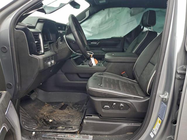 GMC Sierra K2500 At4x Image 6