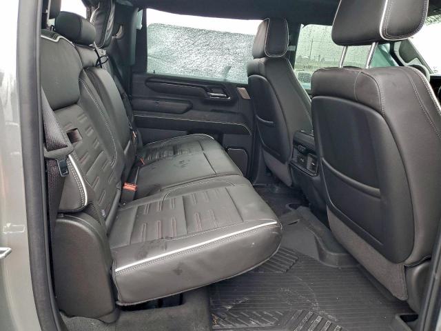 GMC Sierra K2500 At4x Image 12