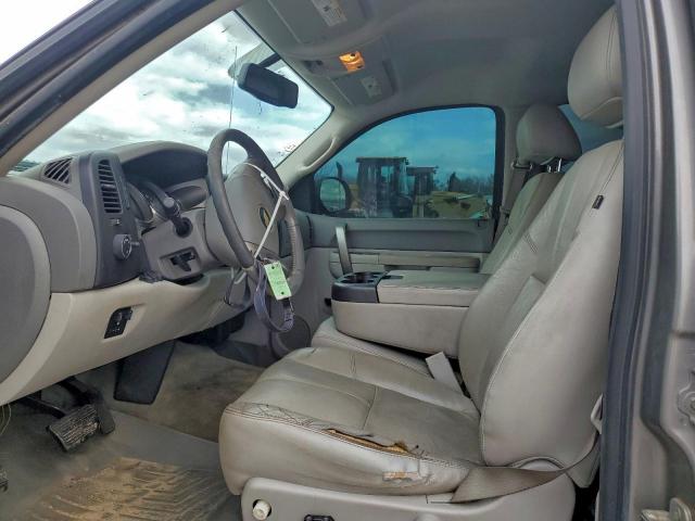 Chevrolet Silverado K1500 Lt Image 7