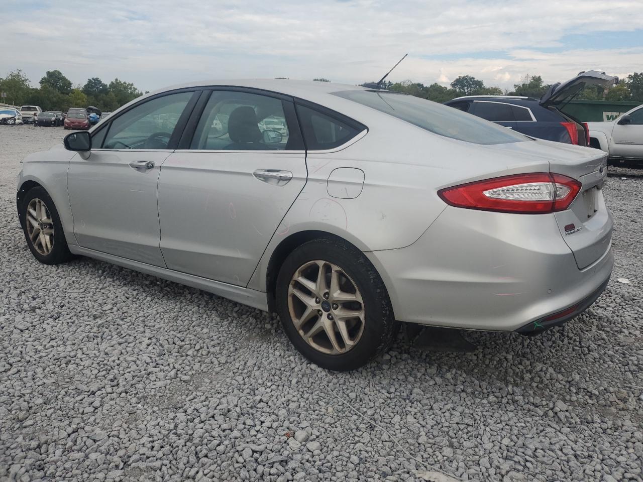 Ford Fusion Se Image 2