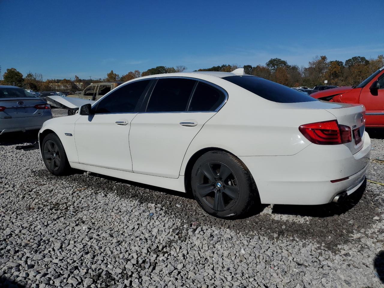 BMW 5 Series Xi Image 2