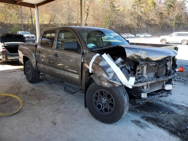 Toyota Tacoma Double Cab Image 3