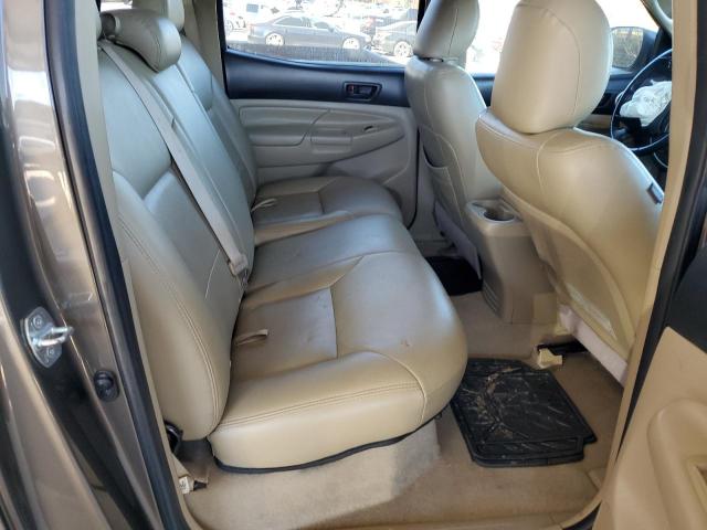 Toyota Tacoma Double Cab Image 8