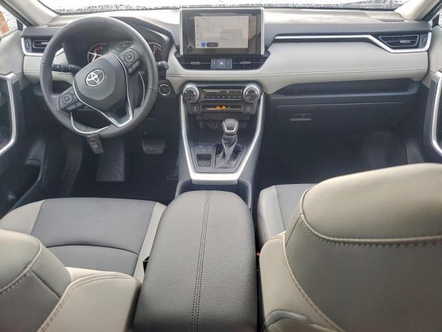 Toyota RAV4 Xle Premium Image 8