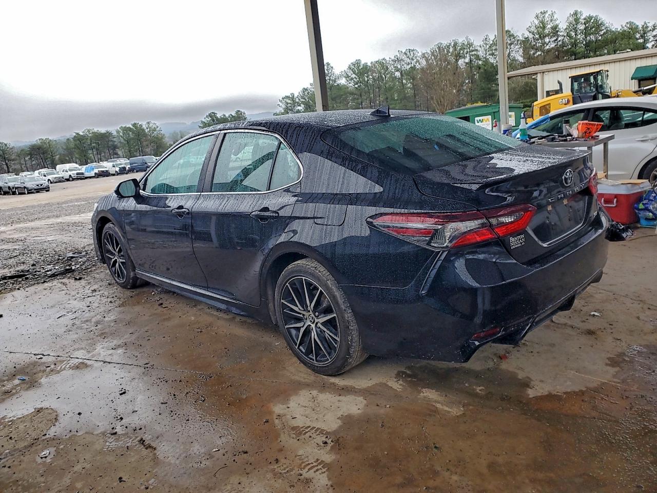 Toyota Camry Se Night Shade Image 11