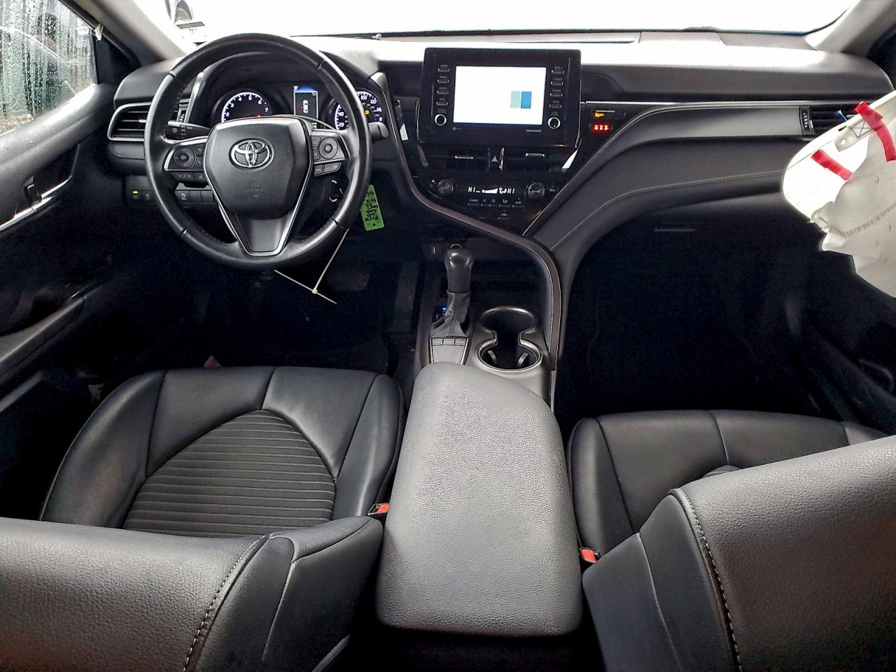 Toyota Camry Se Night Shade Image 4