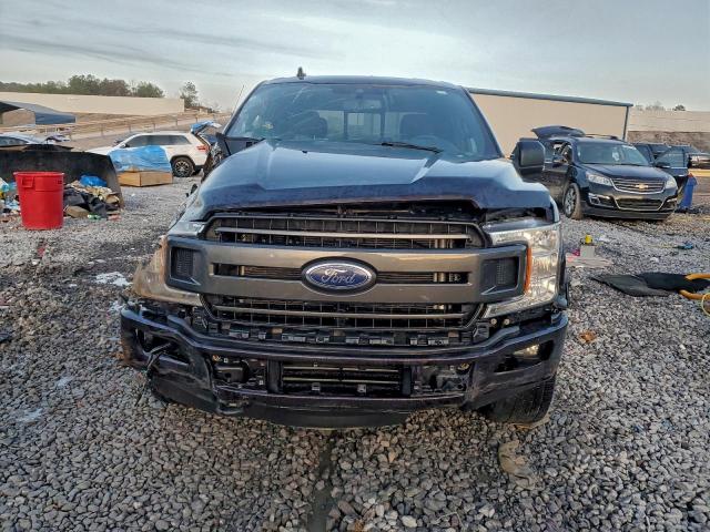 Ford F-150 Supercrew Image 9