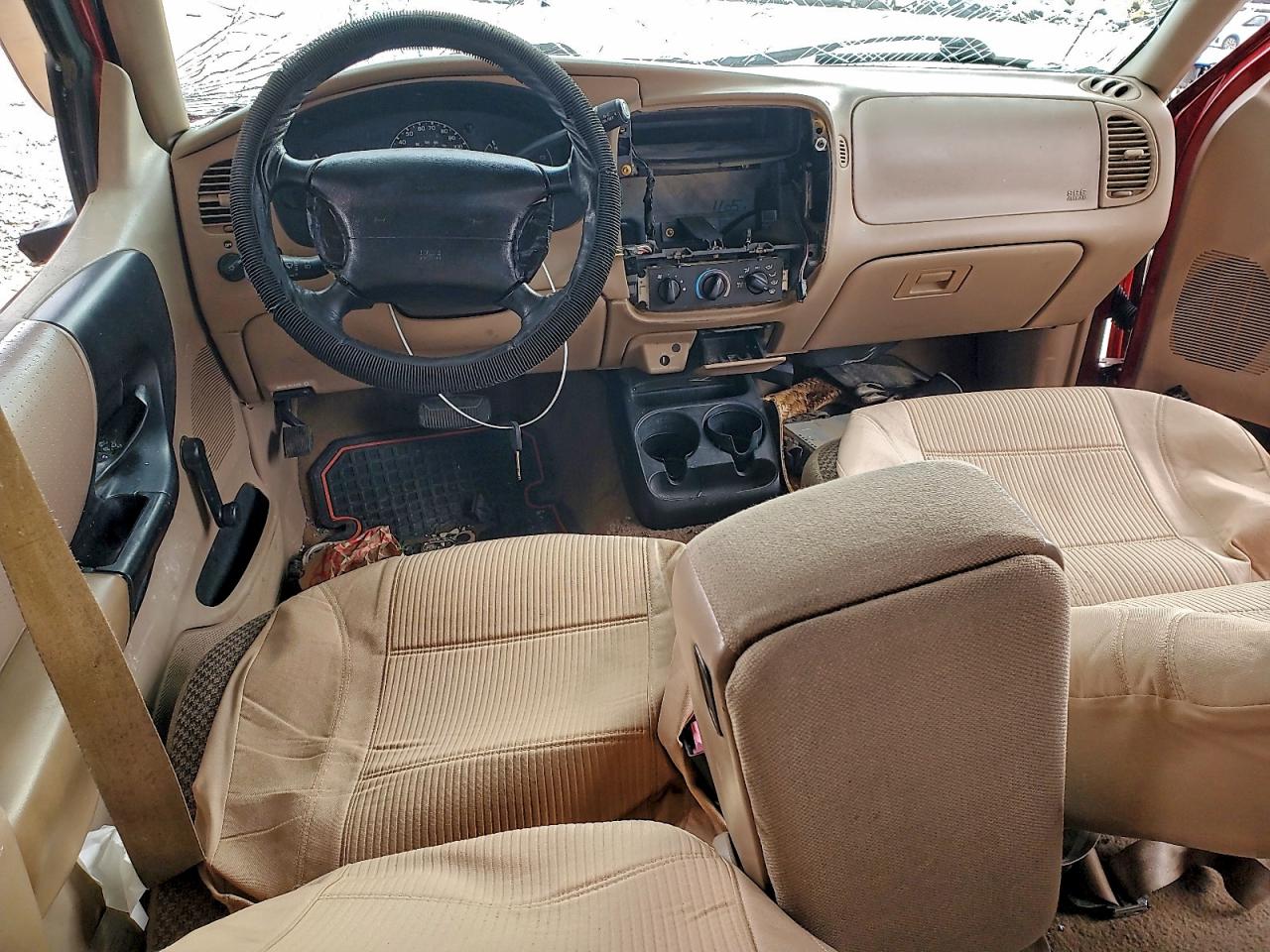 Ford Ranger Super Cab Image 12