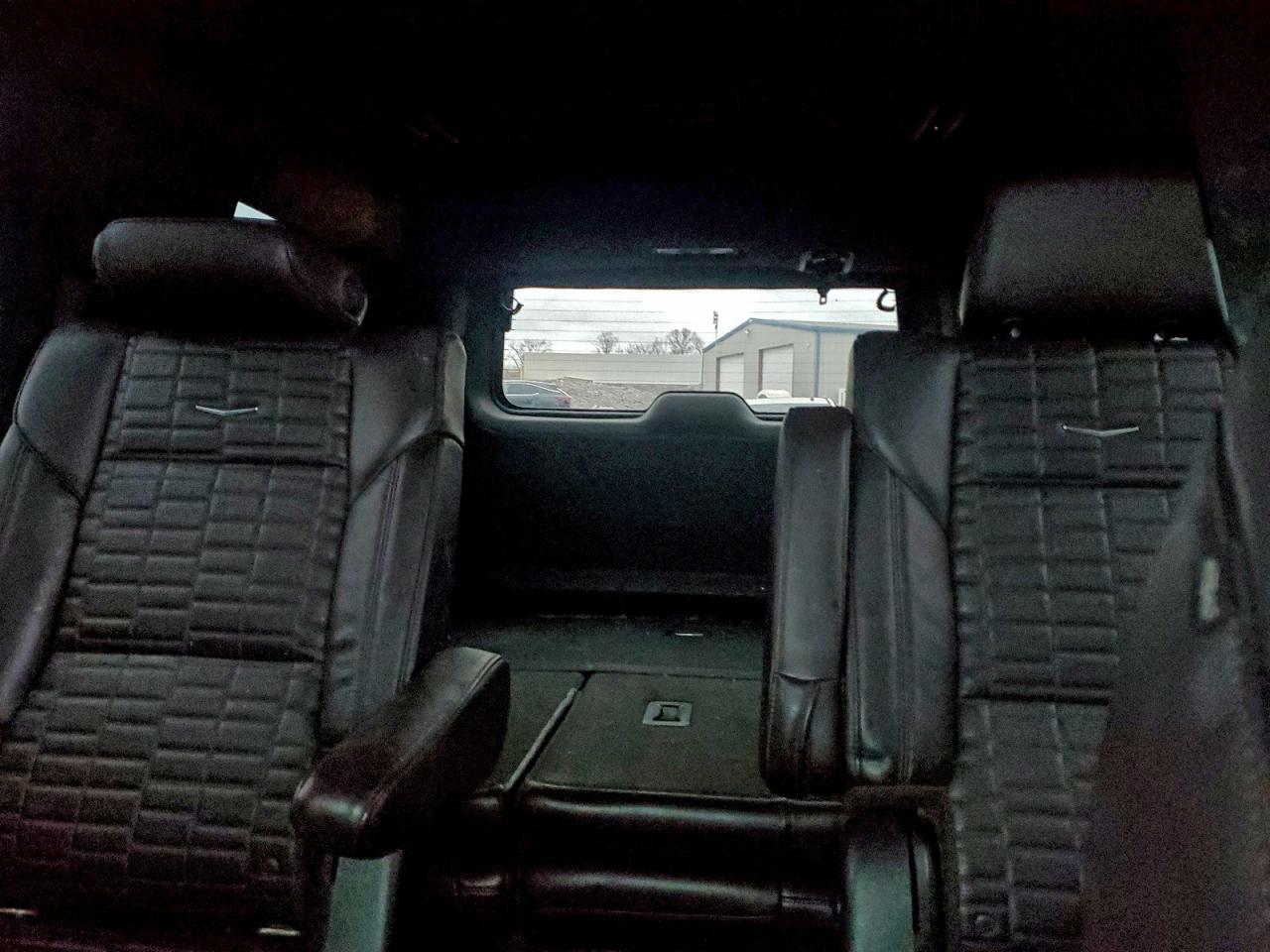 Cadillac Escalade Sport Platinum Image 12