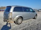 Chrysler Minivan Touring Image 3
