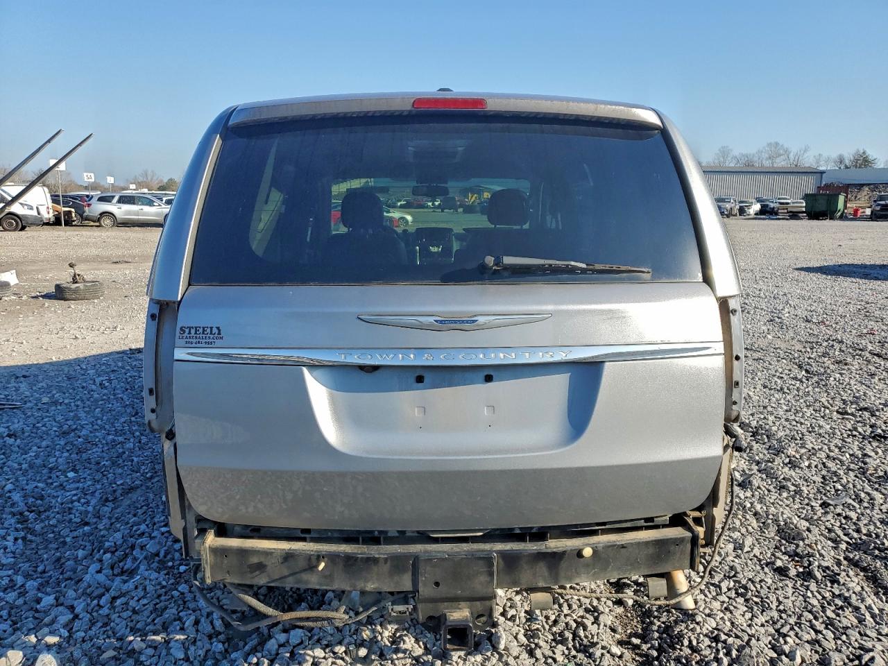 Chrysler Minivan Touring Image 10