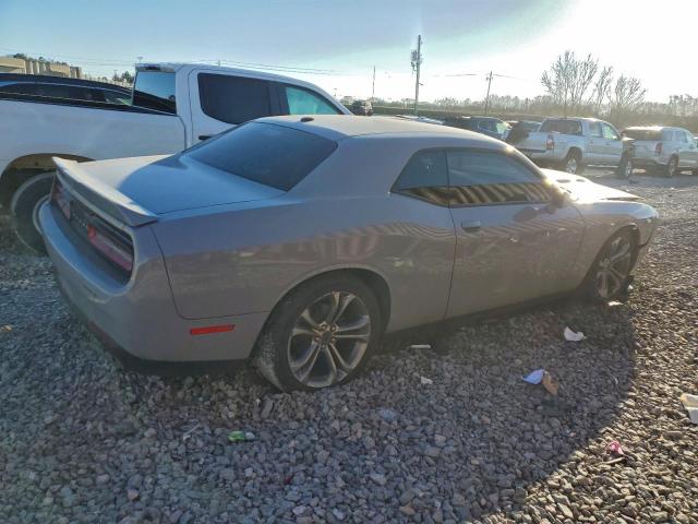 Dodge Challenger R/t Image 2