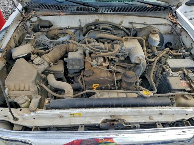 Toyota Tacoma Xtracab Image 9