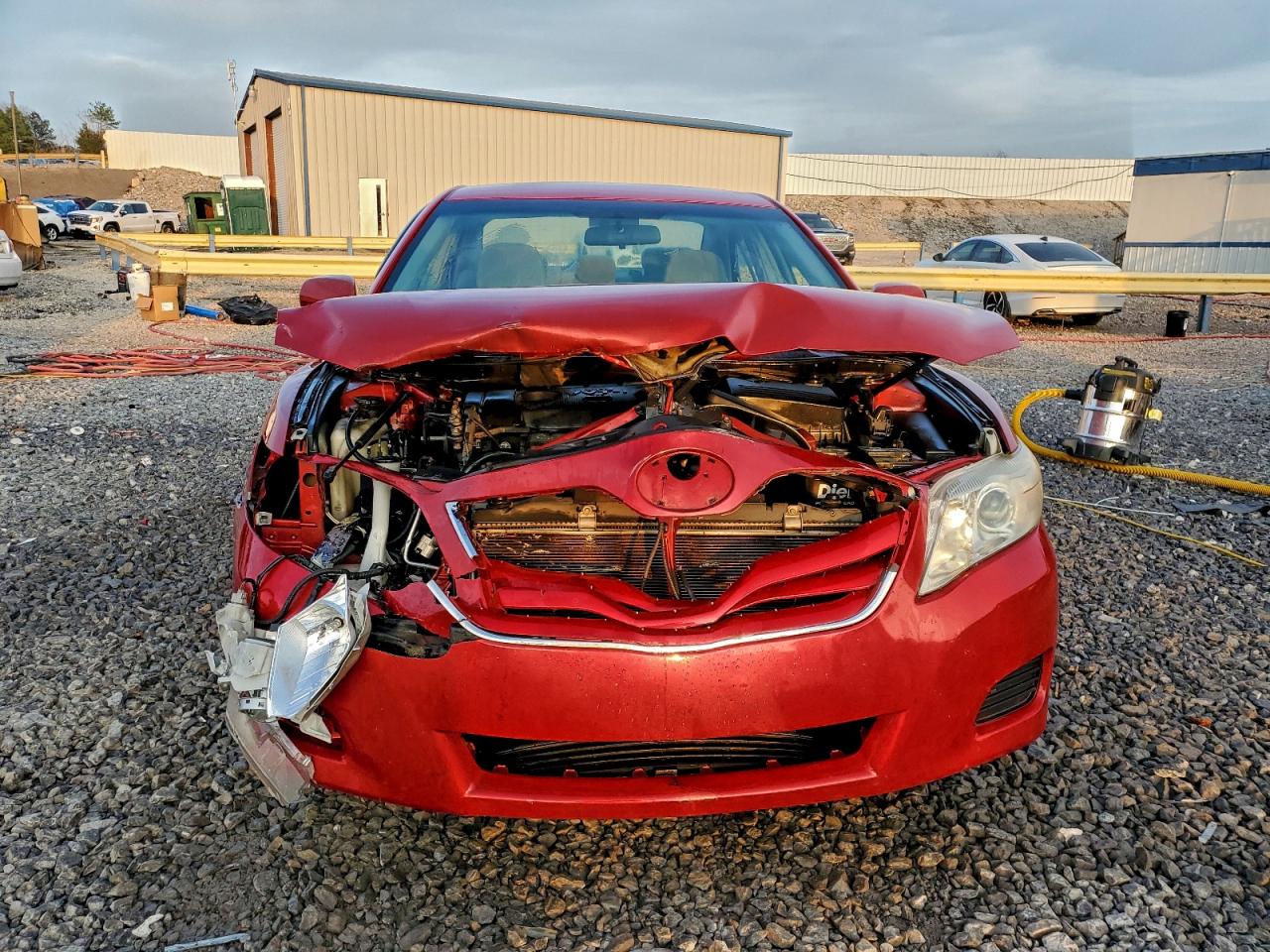 Toyota Camry Base Image 5