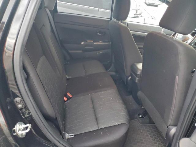 Mitsubishi Outlander Se Image 11