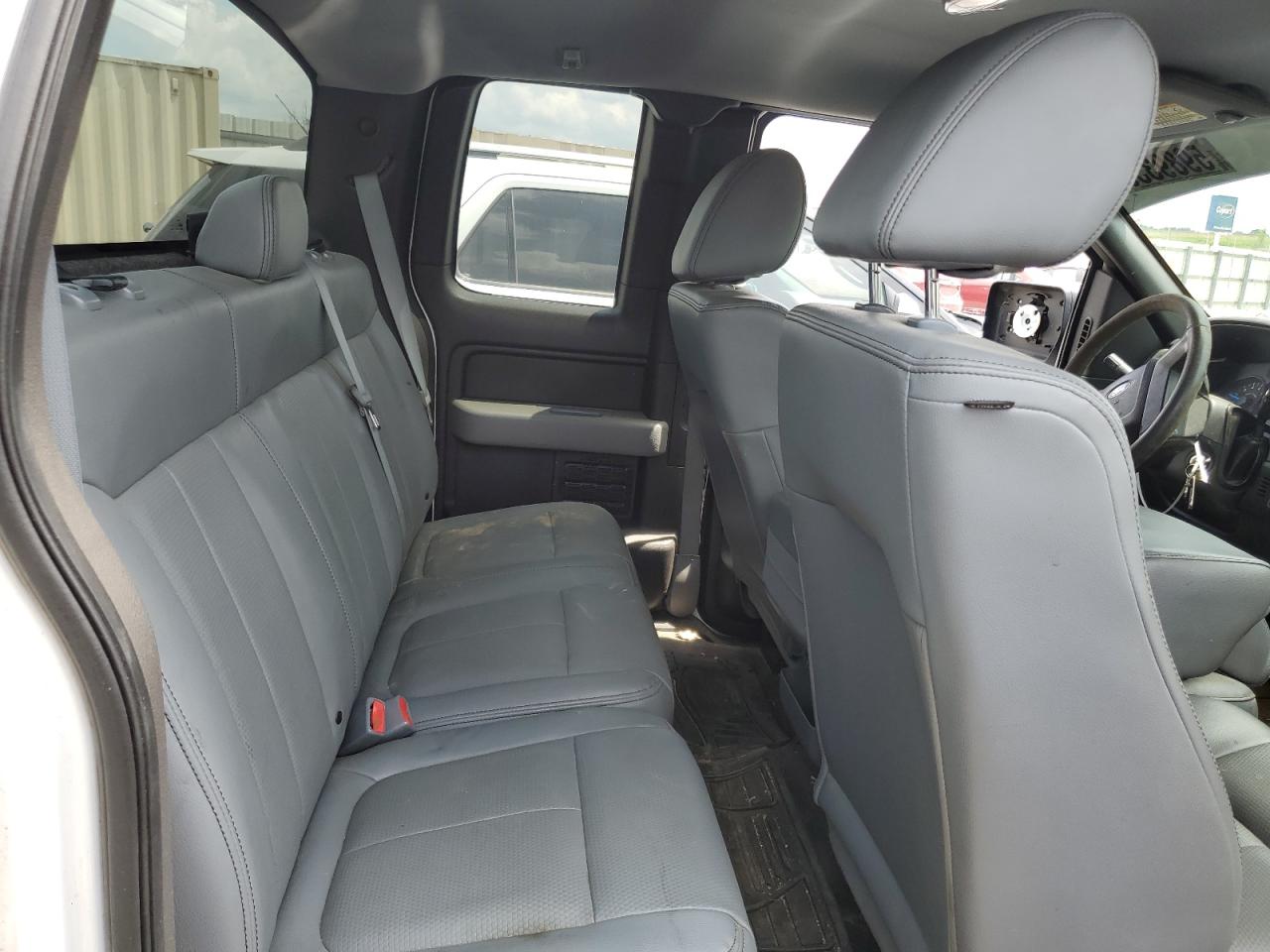 Ford F-150 Super Cab Image 10