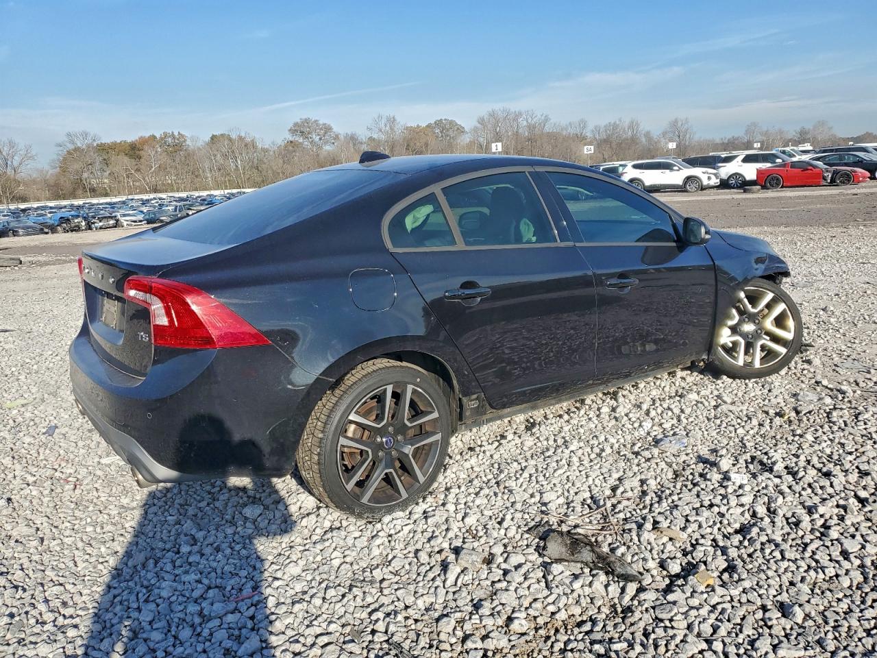 Volvo S60 Image 7