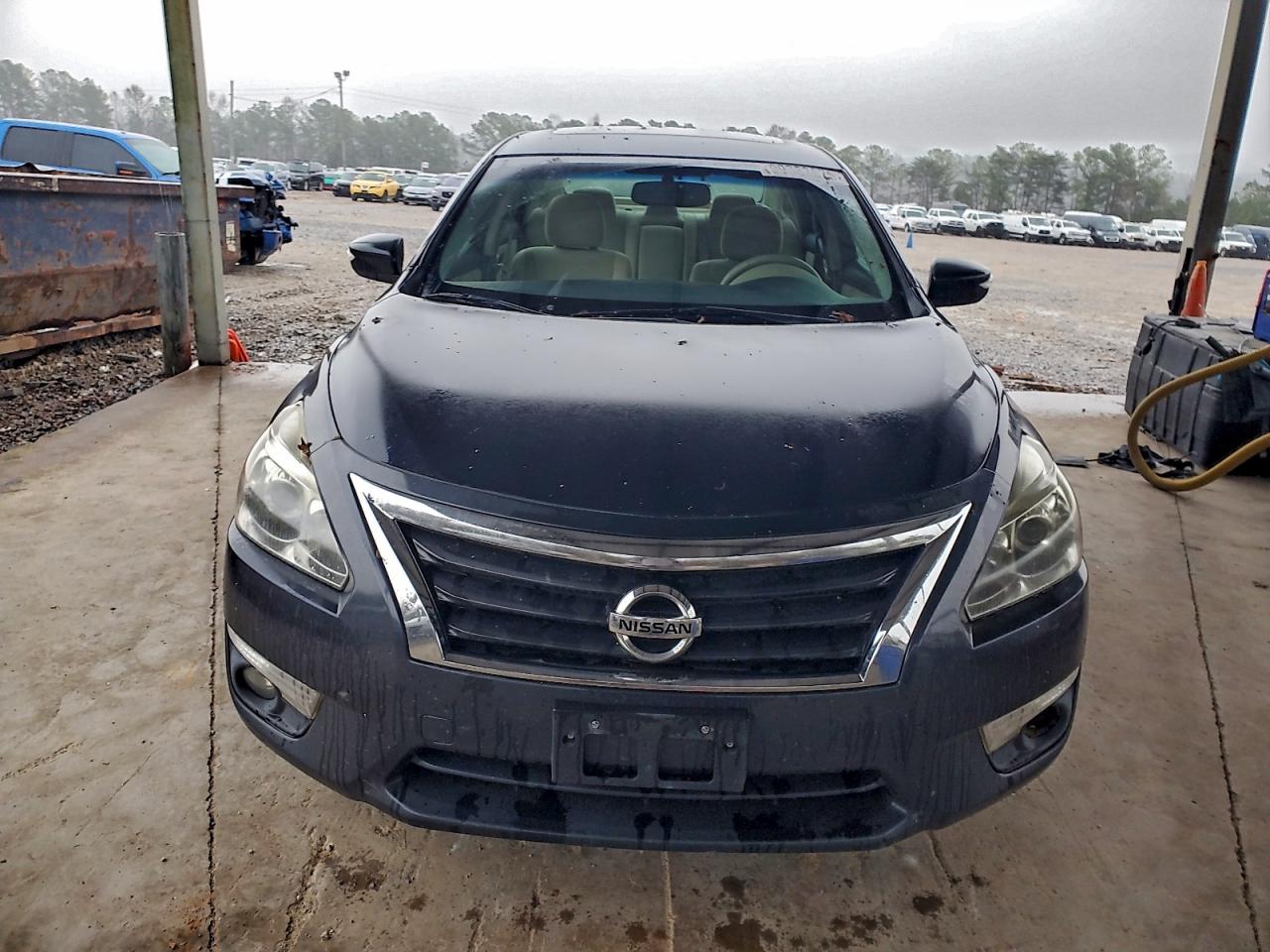 Nissan Altima 2.5 Image 11