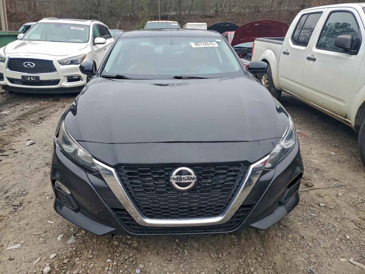 Nissan Altima S Image 9